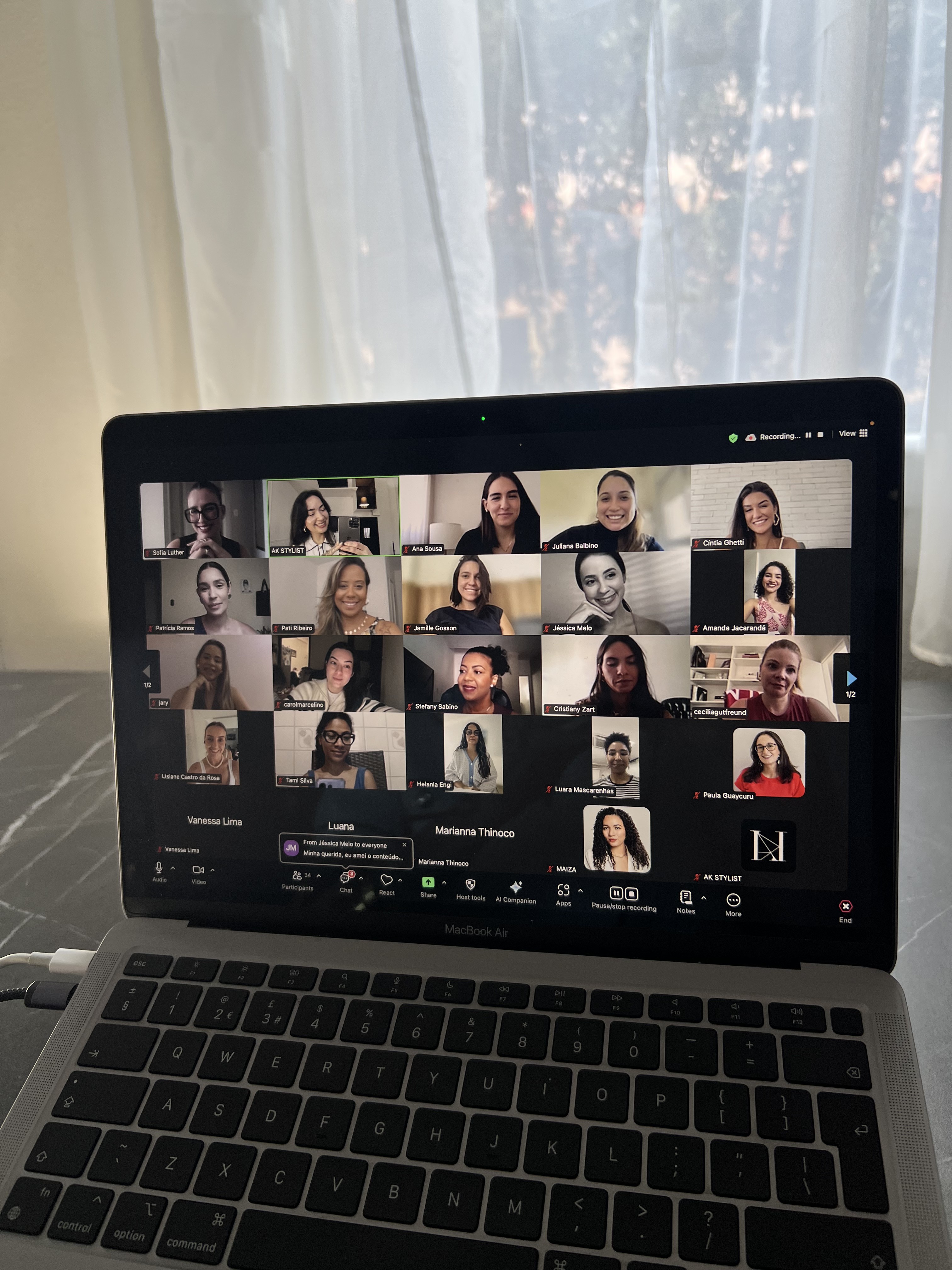 Encontros ao vivo com a Amanda